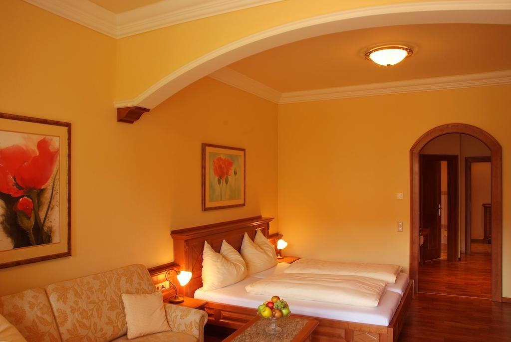 Geniesserhof Haimer - Hotel Garni Poysdorf Quarto foto